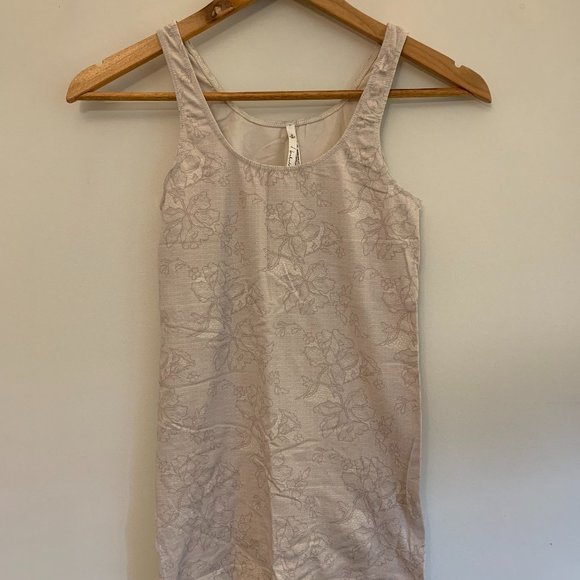 Aritzia tank top - Picture 1 of 3